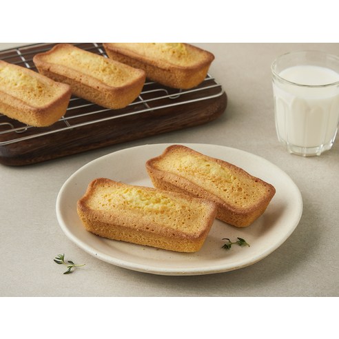 촉촉한 버터 향으로 위로받는 하루, 삼립 휘낭시에