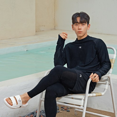 유세븐 남성용 루즈핏 긴팔 래쉬가드
