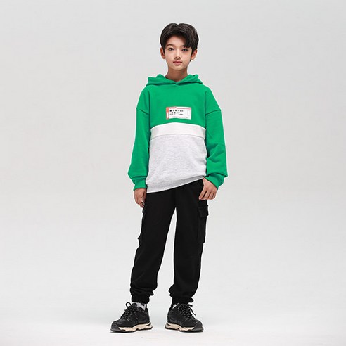 初中  時尚  男孩  女孩  常見  服裝  運動衫  訓練  設置  初中