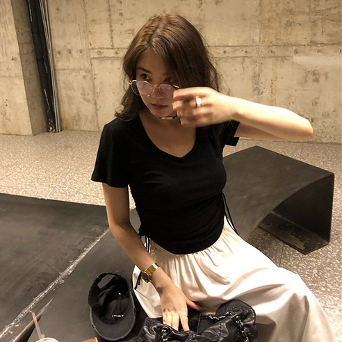 女 時尚 服裝 上衣 短袖 t卹 成年女人 成年女人 女士 女人 涼爽 夏天 夏天 夏天 夏天 夏天 夏天 涼爽的夏天 仲夏 夏天 夏天 炎熱的夏天炎熱的夏季 炎熱的夏季 夏 夫人 夫人 冷靜 冷靜 女裝 服裝 短袖T卹