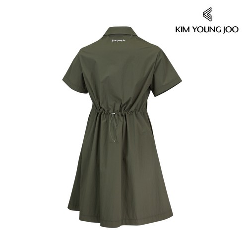 세련되고 기능적인 김영주 여성 골프웨어 컴피 반집업 원피스