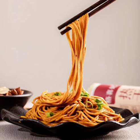 쫄깃함이 살아있는 소다수 반죽 르깐면으로 다채로운 면 요리를 즐겨보세요!