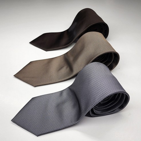 섬세한 남자를 완성하는 마지막 한 조각, 제임스핏 솔리드 정장 넥타이 샤넬넥타이