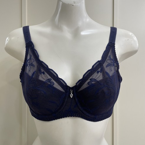 숨겨진 라인을 찾아주는 편안한 자신감, 비비안 풀컵 보정 브라