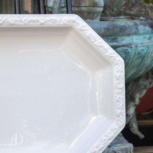 로젠탈 마리아: 시간을 초월하는 우아함으로 식탁을 예술 작품으로