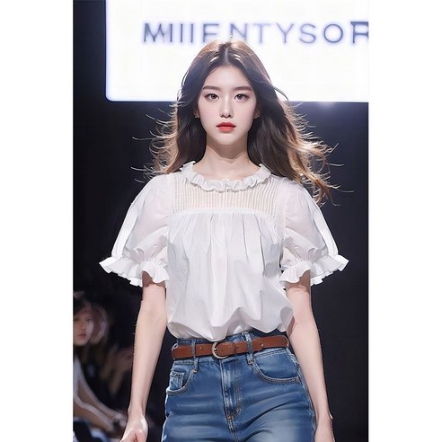 화이트 목이버섯 가핏 반팔 블라우스 여여름 2024 프렌치 유니크 스몰탑