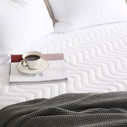 섬세한 아름다움과 깨끗함을 더하는 알러지케어 프릴 누빔 베드스커트