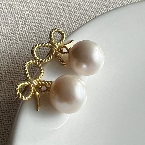 댄싱 리본 바로크 에디슨 담수 진주 귀걸이 Dancing Ribbon Pearl Earrings Silver 925