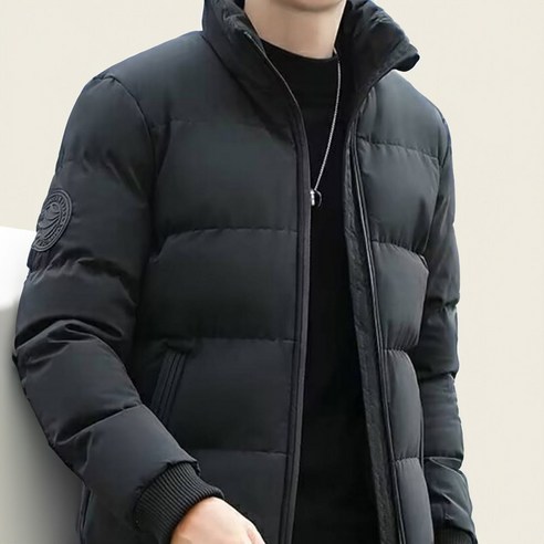 극심한 겨울 날씨에도 온기를 유지하는 편안하고 따뜻한 남성용 하이넥 점퍼