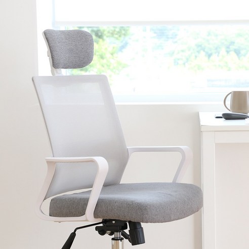 비애노 포그니 사무용 학생 컴퓨터 책상 사무실 헤드형 의자는 편안하고 다양한 기능을 갖춘 제품입니다.