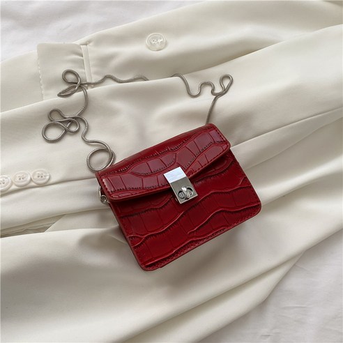 여성 가방 2022 봄 여성 패션 악어 무늬 스퀘어 가방 심플한 숄더 크로스백 질감 핸드백