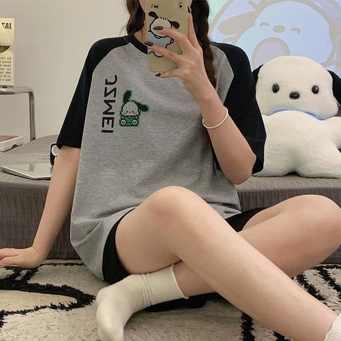 꿉꿉한 여름밤, 쾌적함을 선물하는 마법 같은 파자마 여름홈웨어