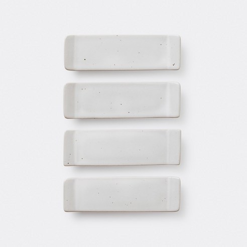 세련된 디자인과 뛰어난 실용성을 겸비한 식탁의 완성