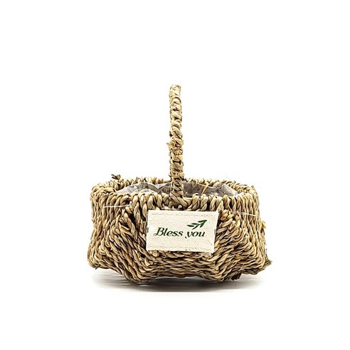 자연의 미를 담은 라탄 꽃바구니