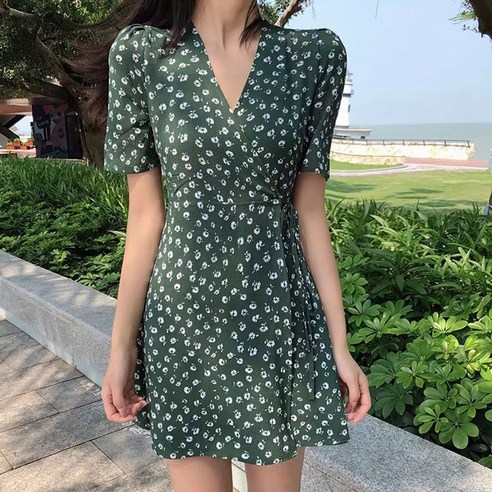 라엔 수지그린 랩원피스 초록 플라워 패턴 와이드 원피스 lap원피스 라엔 수지그린 랩원피스 초록 플라워 패턴 와이드 원피스 lap원피스