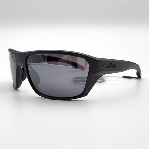 물 위를 가르는 시선, 오클리 스플릿샷