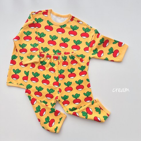 통큰핏과 도톰한 올스판으로 아이에게 자유와 따뜻함을 선물하세요.