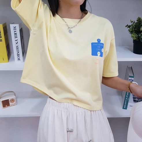여름에 어울리는 루즈핏 티셔츠