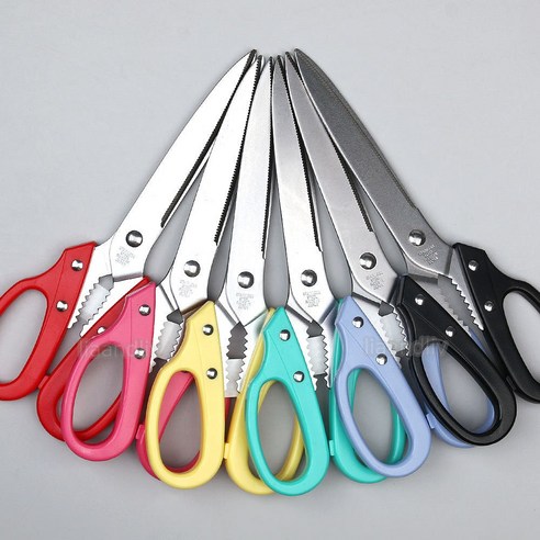 감성적인 디자인과 완벽한 기능의 조화, 타나카 일제 파스텔 다용도 가위