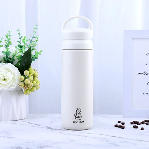 겨울철 따뜻함을 위한 매력적이고 기능적인 보온병