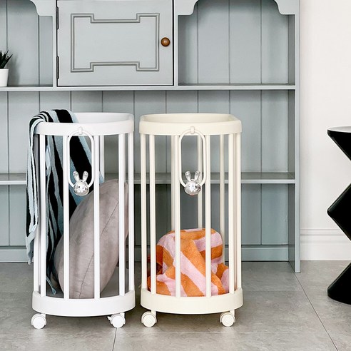 좁은 공간을 효율적으로, 디자인은 앙증맞게: 루시아이 토끼 핸들 틈새 빨래바구니