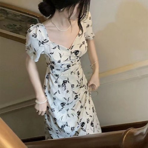 YioYcc 브이 넥 원피스: 우아함과 편안함을 동시에!