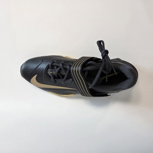 역동적인 에너지를 담아, 한계를 뛰어넘는 나이키 사발레오 앤트러사이트 블랙 트레이닝화