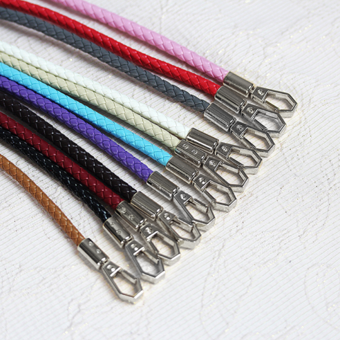 편안하고 내구성 있는 썸머비 PU 매듭 가방 손잡이로 가방을 업그레이드하세요.