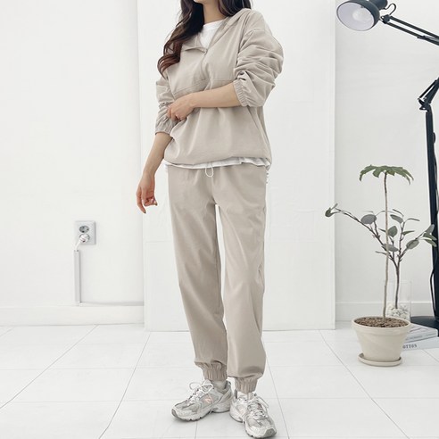 가비진 아노락 트레이닝 상하의: 세련되고 편안한 운동복의 필수품