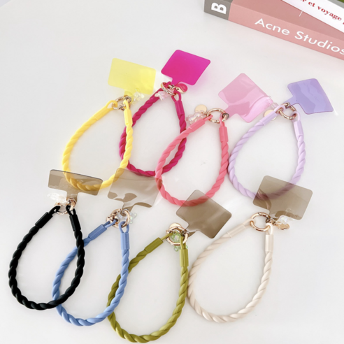 세련된 스타일과 편안함이 결합된 다용도 에이프런 스마트폰 스트랩