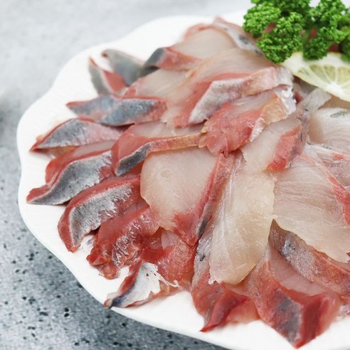 제철 별미 방어회, 편리한 손질과 다양한 초장 세트