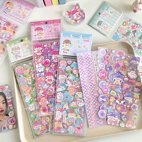 밋밋한 다이어리에 생기를 불어넣다! 나만의 개성을 담는 마법, 레인보우 스티커 유랑상점