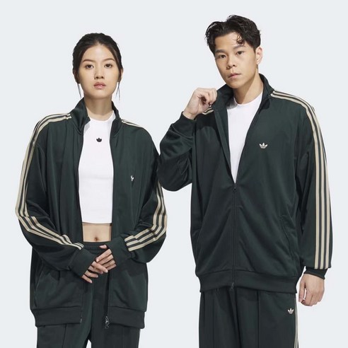 현대적 스타일과 편안함이 만난 아디다스 BB 트랙탑