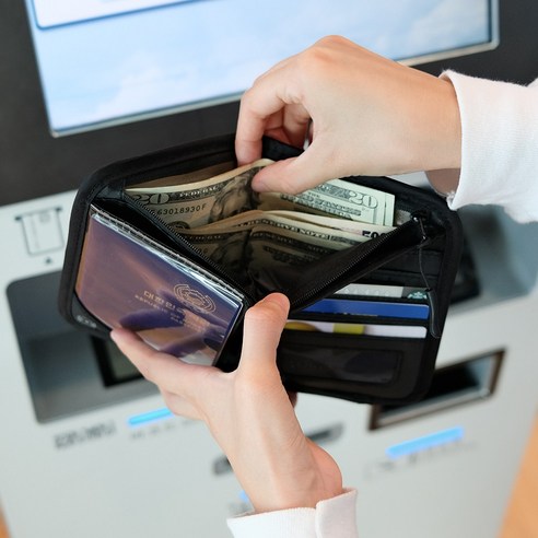 안전과 스타일을 겸비한 여행의 동반자, 헤르츠 RFID 차단 여권 파우치