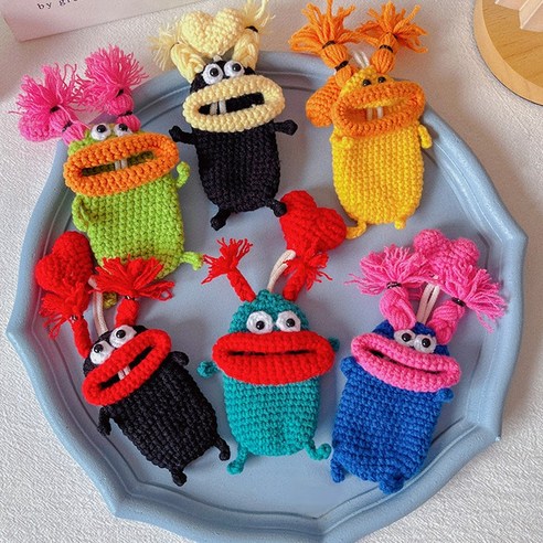 몬난이 뜨개 인형 자동차 키링 홀더의 매력 뜨개인형