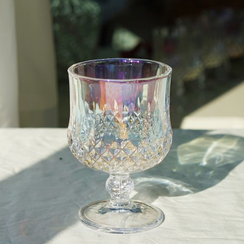 특별한 디자인으로 주목받는 고품질 고블렛 와인잔 세트