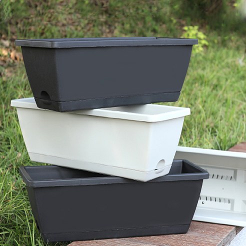 도시 속 자연을 담은 대형 화분