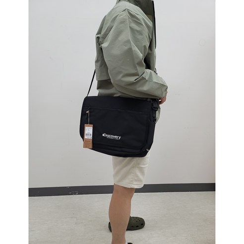스타일, 수납력, 착용감 모두 만족! 중고등학생 필수템 디스커버리 메신저백
