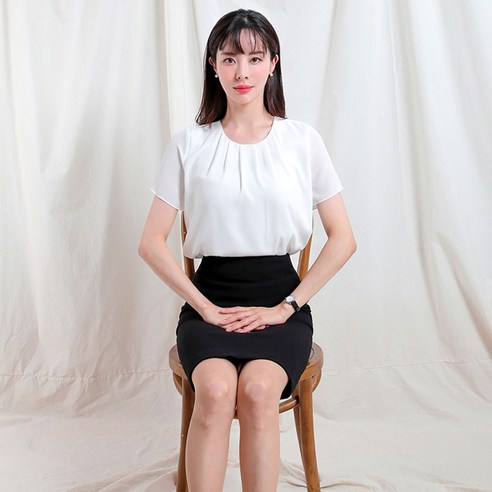 품격 있는 자신감을 선사하는 빅사이즈 면접 정장 블라우스