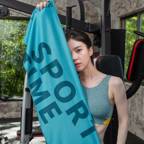 더위를 날려버리는 냉감 대형 스포츠 타올