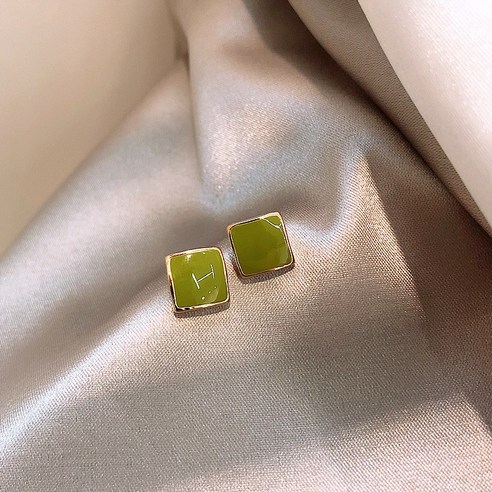 신제품 아보카도 녹색 귀 스터드 고급 우아한 틈새 디자인 간단한 귀걸이 새로운 패션