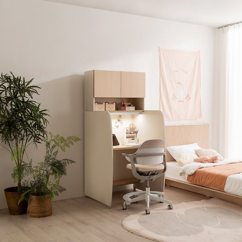 답답한 내 방을 나만의 몰입 공간으로 바꿔주는 리바트하움 뉴 독서실 책상 A형 800