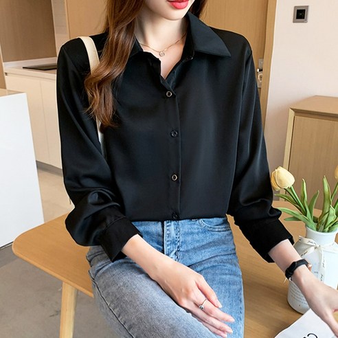 세련되고 실용적인 코코라벨라 링클프리 베이직 블라우스