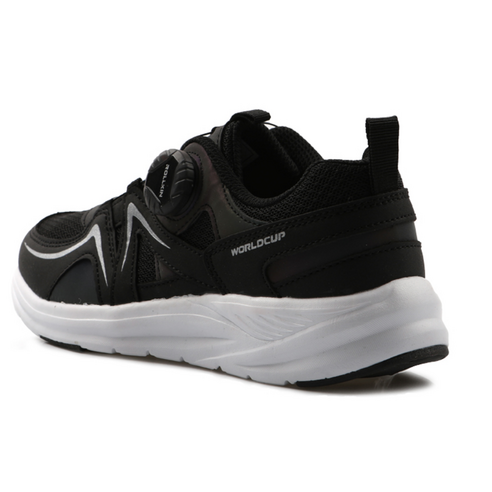 편안함과 스타일이 하나 된 월드컵 주니어 다이얼운동화