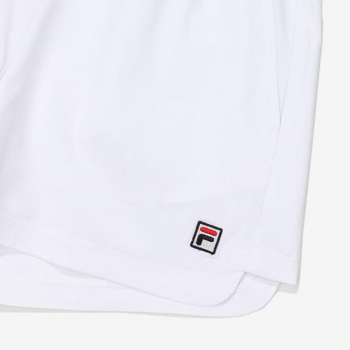 운동과 스타일을 동시에 만족시키는 휠라 테니스 반바지