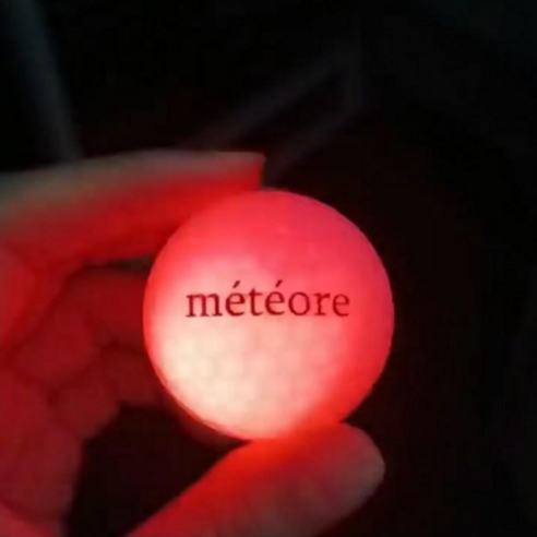 meteore 별똥별 골프공, LED 불들어오는 야간 플래시, 크기 42.7mm, 무게 45.8g, 할인가격 72,960원, 제조국 중국