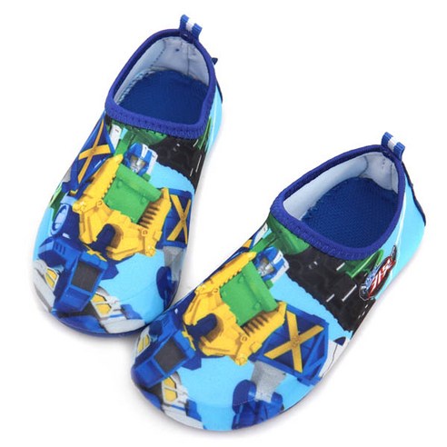 시원하고 안전한 여름 물놀이, 카봇 아쿠아슈즈와 함께!