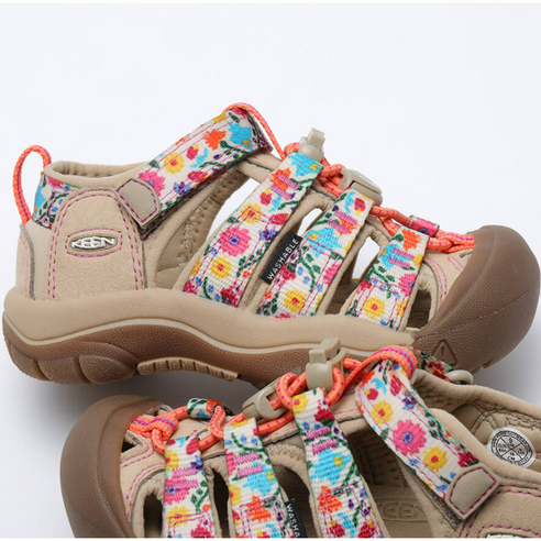 아이들의 여름, 킨 뉴포트 H2 샌들 하나로 완벽하게!