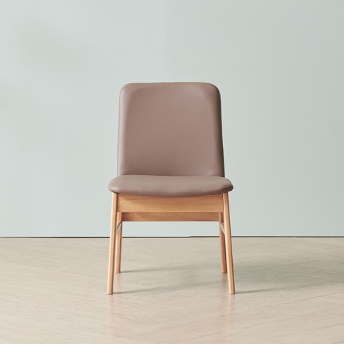 따스한 감성이 스며드는 공간, 라로퍼니처 누크 원목 체어로 완성하다