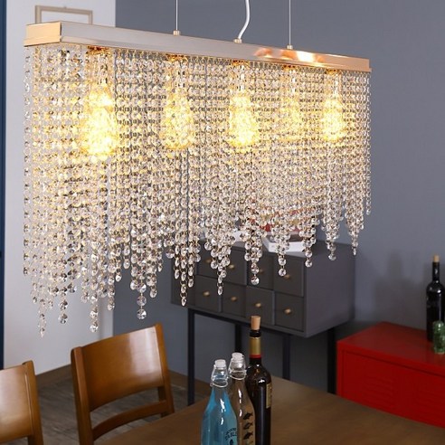 황홀한 빛의 향연, 크리스탈 레이닝 펜던트 조명으로 완성하는 꿈결 같은 식탁 샹들리에